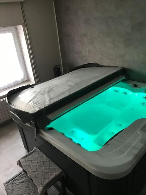 Maison Avec Jacuzzi Privatif Cambrai Extérieur photo